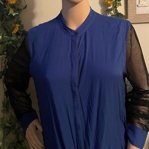 Solid blue black sheer sleeve blouse 👚 🍄 this one has skull buttoned sleeves🦋